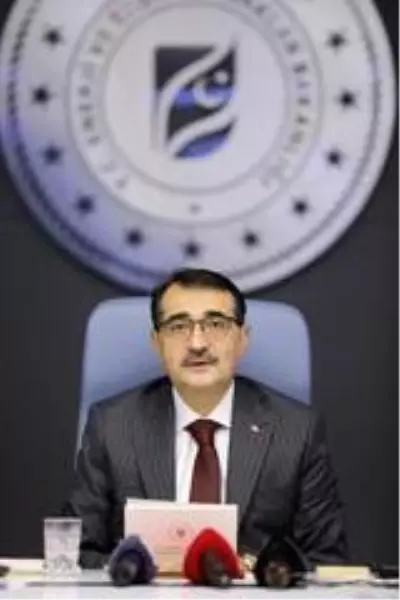Bakan Dönmez: 'Yerli kaynakların elektrik üretimindeki payı Aralık 2018'den bu yana aralıksız olarak 23 aydır aylık bazda yüzde 50'nin üzerinde... Bakan Dönmez: 'Yerli kaynakların elektrik üretimindeki payı Aralık 2018'den bu yana aralıksız olarak 23 aydır aylık bazda yüzde 50'nin üzerinde...