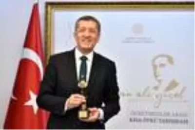 Son dakika haber: Bakan Ziya Selçuk: Eğitimciler kültürden ve sanattan beslenirler Son dakika haber: Bakan Ziya Selçuk: Eğitimciler kültürden ve sanattan beslenirler
