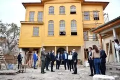Balıkesir'de tarihi yapılar restore ediliyor Balıkesir'de tarihi yapılar restore ediliyor