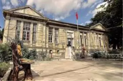 Balıkesir'de tarihi yapılar restore ediliyor Balıkesir'de tarihi yapılar restore ediliyor