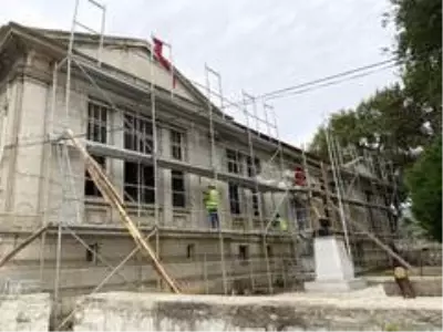 Balıkesir'de tarihi yapılar restore ediliyor Balıkesir'de tarihi yapılar restore ediliyor