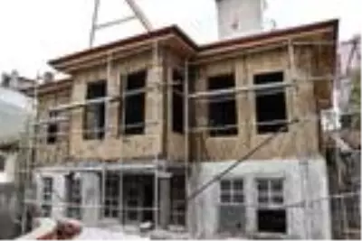 Balıkesir'de tarihi yapılar restore ediliyor Balıkesir'de tarihi yapılar restore ediliyor