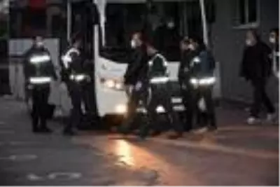 Menemen Belediye Başkanı ve diğer şüpheliler adliyede Menemen Belediye Başkanı ve diğer şüpheliler adliyede