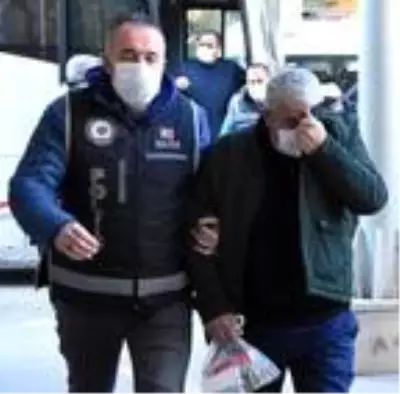 Başkan Aksoy'un da aralarında olduğu 26 şüpheli adliyede (2) Başkan Aksoy'un da aralarında olduğu 26 şüpheli adliyede (2)