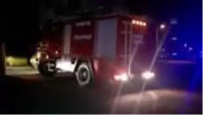 Boşanmak isteyen eşine sinirlenen adam evini yakmaya çalıştı Boşanmak isteyen eşine sinirlenen adam evini yakmaya çalıştı