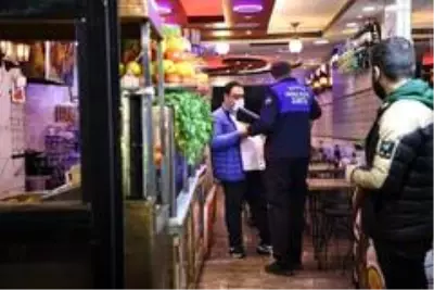 Bursa'da 5 bin polisle yapılan kısıtlama uygulamasında 2 milyon 633 bin lira ceza kesildi Bursa'da 5 bin polisle yapılan kısıtlama uygulamasında 2 milyon 633 bin lira ceza kesildi