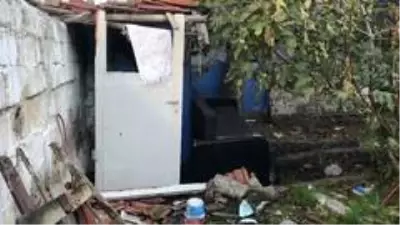 Ahşap ev alevlere teslim oldu Ahşap ev alevlere teslim oldu