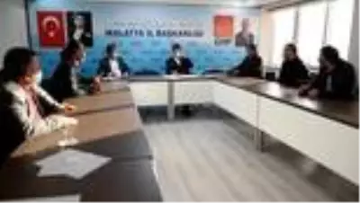 CHP'li Ağbaba, bakkal ve tekel bayisi esnafıyla bir araya geldi CHP'li Ağbaba, bakkal ve tekel bayisi esnafıyla bir araya geldi