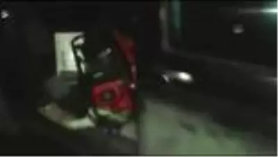 'Dur' ihtarına uymayıp kaçmaya çalışan hırsızlık zanlıları yakalandı 'Dur' ihtarına uymayıp kaçmaya çalışan hırsızlık zanlıları yakalandı