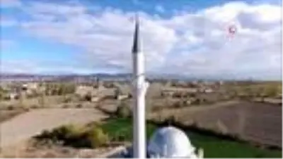 Eğitimci başkandan cami minaresine öğrenciler için Wi-Fi Eğitimci başkandan cami minaresine öğrenciler için Wi-Fi