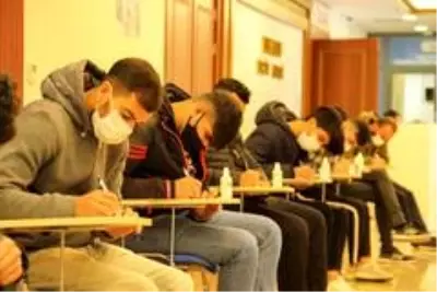 ESBİM aracılığıyla 300 vatandaş iş sahibi oldu ESBİM aracılığıyla 300 vatandaş iş sahibi oldu