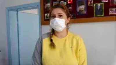 Fedakar öğretmen hayatını köy okulu öğrencilerine adadı Fedakar öğretmen hayatını köy okulu öğrencilerine adadı