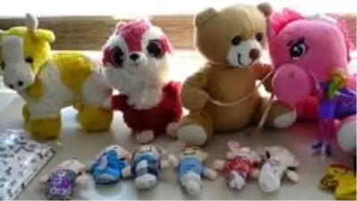 Fedakar öğretmen hayatını köy okulu öğrencilerine adadı Fedakar öğretmen hayatını köy okulu öğrencilerine adadı