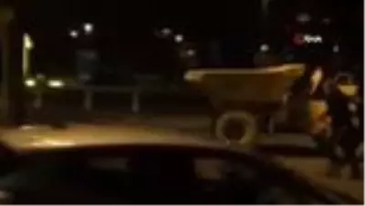 Son dakika haber! Fransa'da bir grup çaldıkları iş makinası ile güvenlik kameralarını yıktı Son dakika haber! Fransa'da bir grup çaldıkları iş makinası ile güvenlik kameralarını yıktı