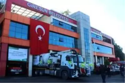 Giresun Belediyesi 2 yeni aracı bünyesine kattı Giresun Belediyesi 2 yeni aracı bünyesine kattı
