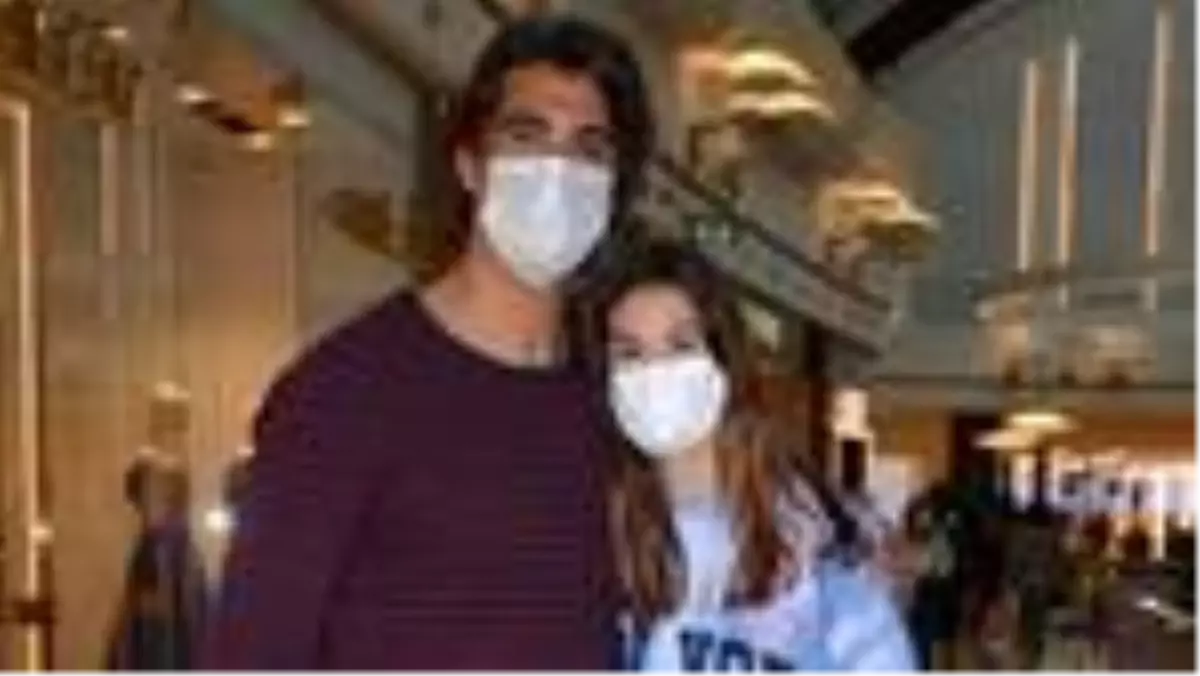 İbrahim Kutluay ve kızı İrem Kutluay alışverişte