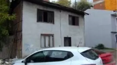 Son dakika haberi | İnegöl'de metruk binada çıkan yangın korkuttu Son dakika haberi | İnegöl'de metruk binada çıkan yangın korkuttu