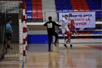Karabük Yenişehir GSK 31 Mersin İdman Yurdu Hentbol SK 27 Karabük Yenişehir GSK 31 Mersin İdman Yurdu Hentbol SK 27