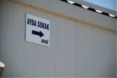 Konteyner kentin ilk misafirleri geldi Konteyner kentin ilk misafirleri geldi