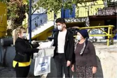 Konyaaltı'nda öğrencilere tablet desteği Konyaaltı'nda öğrencilere tablet desteği