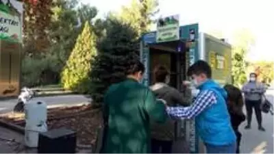 Koronalı günlerin stresini safari ile atıyorlar Koronalı günlerin stresini safari ile atıyorlar