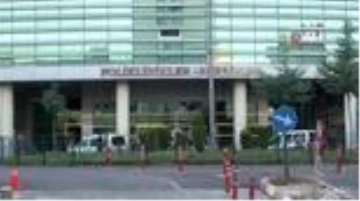 Koronayı yenen doktor gençleri uyardı