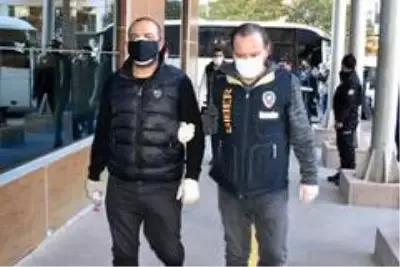 Menemen Belediye Başkanı ve diğer şüpheliler adliyede Menemen Belediye Başkanı ve diğer şüpheliler adliyede