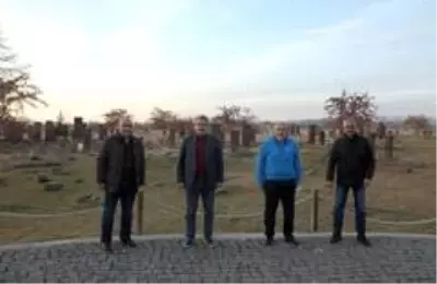 MHP Aydın İl Başkanı Alıcık'ın Ahlat ziyareti MHP Aydın İl Başkanı Alıcık'ın Ahlat ziyareti