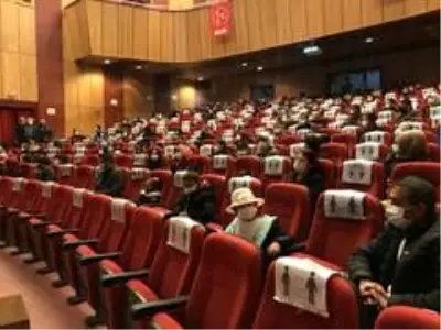 Milliyetçi Hareket Partisi'nden öğrencilere tablet desteği Milliyetçi Hareket Partisi'nden öğrencilere tablet desteği