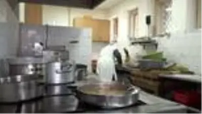 NOVI PAZAR - Çeyizini düzebilmek için işe girdiği restoran 66 yıldır yuvası oldu NOVI PAZAR - Çeyizini düzebilmek için işe girdiği restoran 66 yıldır yuvası oldu