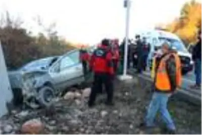 Son dakika haberleri! Otomobil duvara çarptı: 1'i bebek 2 ölü, 2 yaralı Son dakika haberleri! Otomobil duvara çarptı: 1'i bebek 2 ölü, 2 yaralı