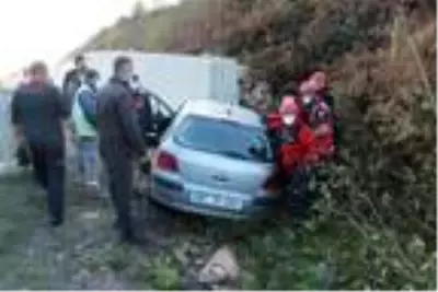 Son dakika haberleri! Otomobil duvara çarptı: 1'i bebek 2 ölü, 2 yaralı Son dakika haberleri! Otomobil duvara çarptı: 1'i bebek 2 ölü, 2 yaralı
