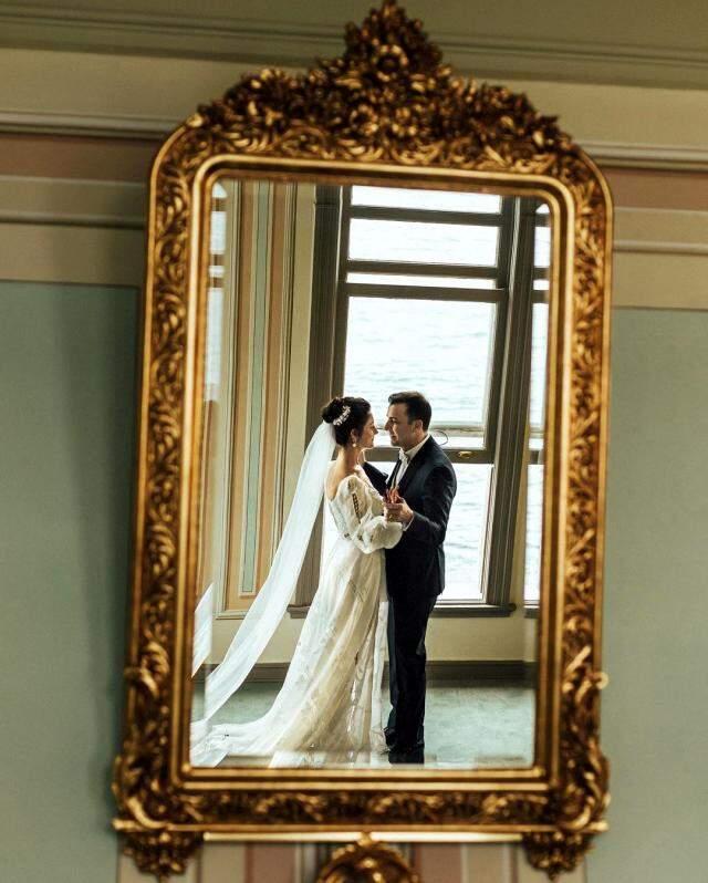 Oyuncu Emre Karayel ve Gizem Demirci evlendi Oyuncu Emre Karayel ve Gizem Demirci evlendi