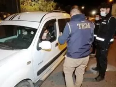 Polis uzun namlulu silahlarla kuş uçurtmuyor Polis uzun namlulu silahlarla kuş uçurtmuyor