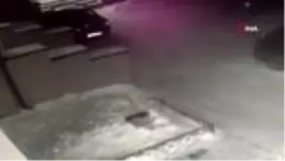 Rusya'da 4'ncü kattan düşen çocuğu yerdeki kar birikintisi kurtardı Rusya'da 4'ncü kattan düşen çocuğu yerdeki kar birikintisi kurtardı