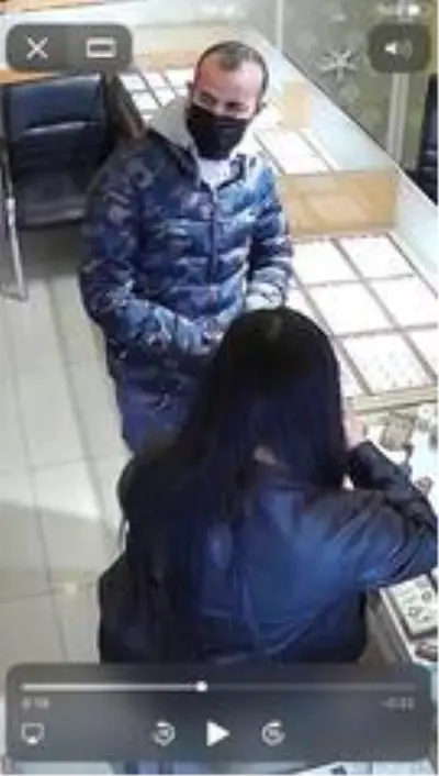 Son dakika haber! Sahte altın bozdurdular, kamerayı fark etmediler Son dakika haber! Sahte altın bozdurdular, kamerayı fark etmediler
