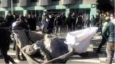 Şanlıurfa'da hurdacı eylemini başkan bitirdi Şanlıurfa'da hurdacı eylemini başkan bitirdi