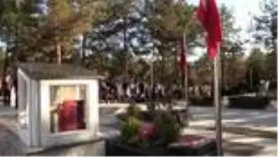 Şehit öğretmen Aybüke Yalçın, mezarı başında anıldı Şehit öğretmen Aybüke Yalçın, mezarı başında anıldı