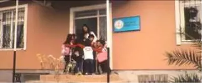 'Bir Başkadır Benim Memleketim' şarkısı öğretmenler için uyarlandı 'Bir Başkadır Benim Memleketim' şarkısı öğretmenler için uyarlandı