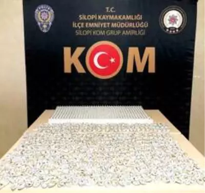 Şırnak'ta kaçakçılık operasyonu: 25 gözaltı Şırnak'ta kaçakçılık operasyonu: 25 gözaltı