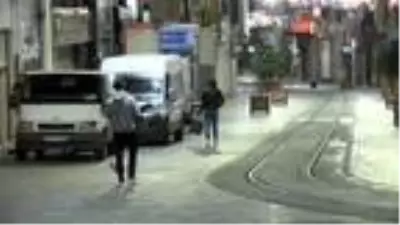 Sokağa çıkma yasağının sona ermesinin ardından 15 Temmuz Şehitler Köprüsü'nde trafik yoğunluğu Sokağa çıkma yasağının sona ermesinin ardından 15 Temmuz Şehitler Köprüsü'nde trafik yoğunluğu