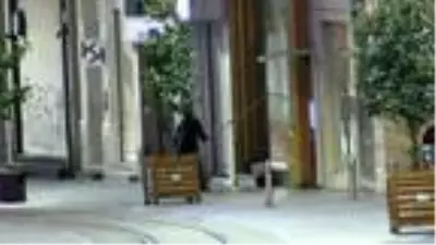 Sokağa çıkma yasağının sona ermesinin ardından 15 Temmuz Şehitler Köprüsü'nde trafik yoğunluğu Sokağa çıkma yasağının sona ermesinin ardından 15 Temmuz Şehitler Köprüsü'nde trafik yoğunluğu