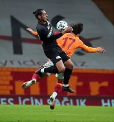 Süper Lig: Galatasaray: 0 - Kayserispor: 0 (İlk yarı) Süper Lig: Galatasaray: 0 - Kayserispor: 0 (İlk yarı)