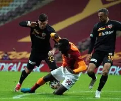 Süper Lig: Galatasaray: 0 - Kayserispor: 0 (İlk yarı) Süper Lig: Galatasaray: 0 - Kayserispor: 0 (İlk yarı)