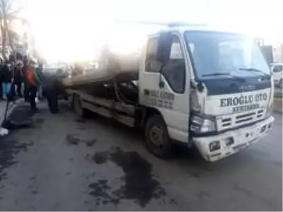- Sürat yapan araç kaza yaptı - Sürat yapan araç kaza yaptı