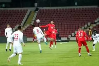 TFF 1. Lig: Balıkesirspor: 1 Ümraniyespor: 0 (İlk yarı sonucu) TFF 1. Lig: Balıkesirspor: 1 Ümraniyespor: 0 (İlk yarı sonucu)