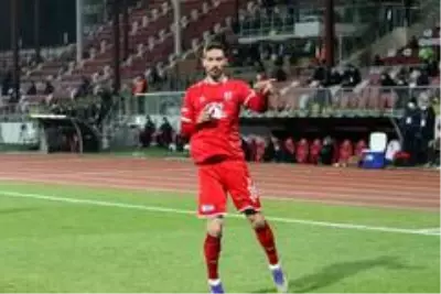 TFF 1. Lig: Balıkesirspor: 1 Ümraniyespor: 0 (İlk yarı sonucu) TFF 1. Lig: Balıkesirspor: 1 Ümraniyespor: 0 (İlk yarı sonucu)