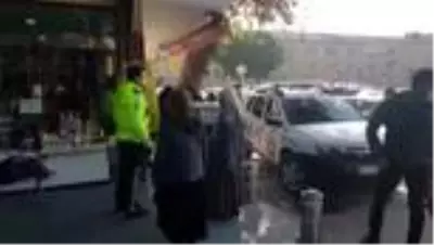'Tırnakçılık' yöntemiyle dolandırıcılık iddiasıyla 6 şüpheli yakalandı 'Tırnakçılık' yöntemiyle dolandırıcılık iddiasıyla 6 şüpheli yakalandı