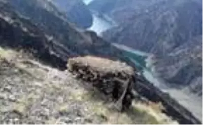 Tunceli'de kaçak avcıların kurduğu 18 tuzak imha edildi Tunceli'de kaçak avcıların kurduğu 18 tuzak imha edildi
