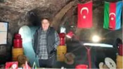 Ünlü sanatçı İsmail Türüt, Dağlık Karabağ'a özel şarkı besteledi Ünlü sanatçı İsmail Türüt, Dağlık Karabağ'a özel şarkı besteledi